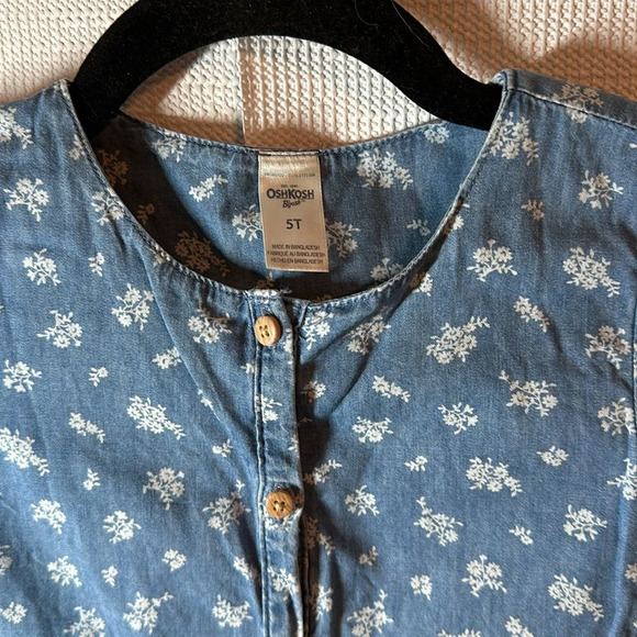 OSHKOSH BGOSH Chambray Daisy Girls Dress 5T - Picture 3 of 4